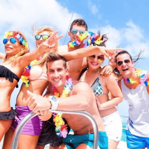 Punta Cana :Catamaran with Open Bar and Dolphin and Stingray Watching