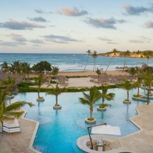 Private Transfer from SDQ to Dreams Macao