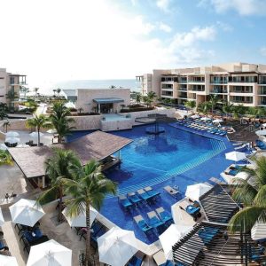 Private Transfer from Hideaway by Royalton to SDQ