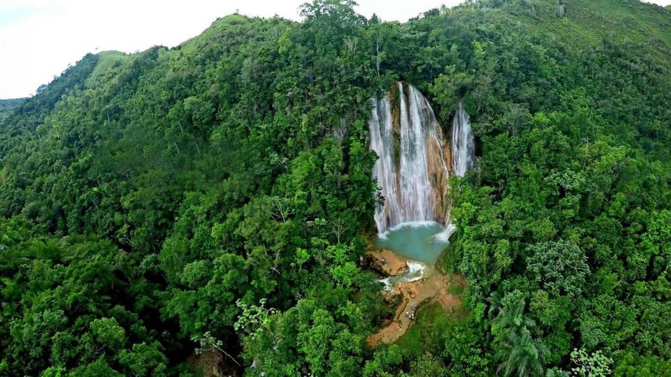 Samaná Cayo Levantado Isla Bacardí y Waterfal + Whale Watch - Image 5