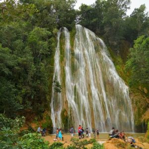El Limón: Waterfall Tour with Lunch