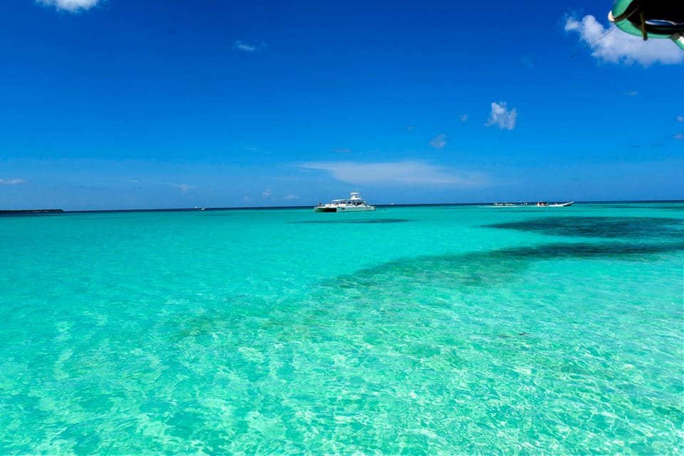 Catamaran Tour to Saona Island: Lunch & Open Bar Experience - Obrázek 9