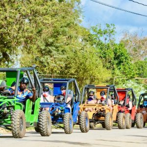 Avventura in buggy a Punta Cana con bagno privato nel cenote della caverna