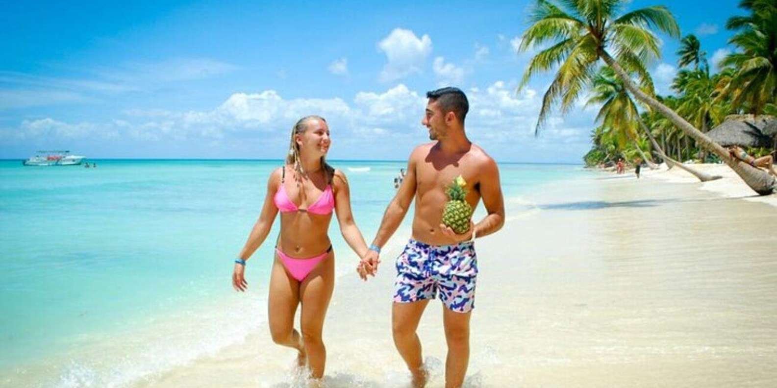 Bavaro: Saona Island VIP Speedboat Tour with Open Bar - Image 4