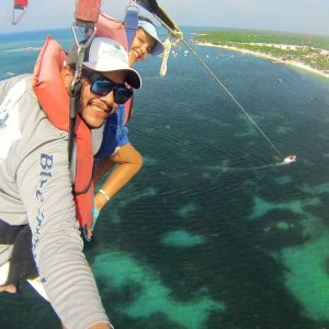 Punta Cana: Parasailing Tour