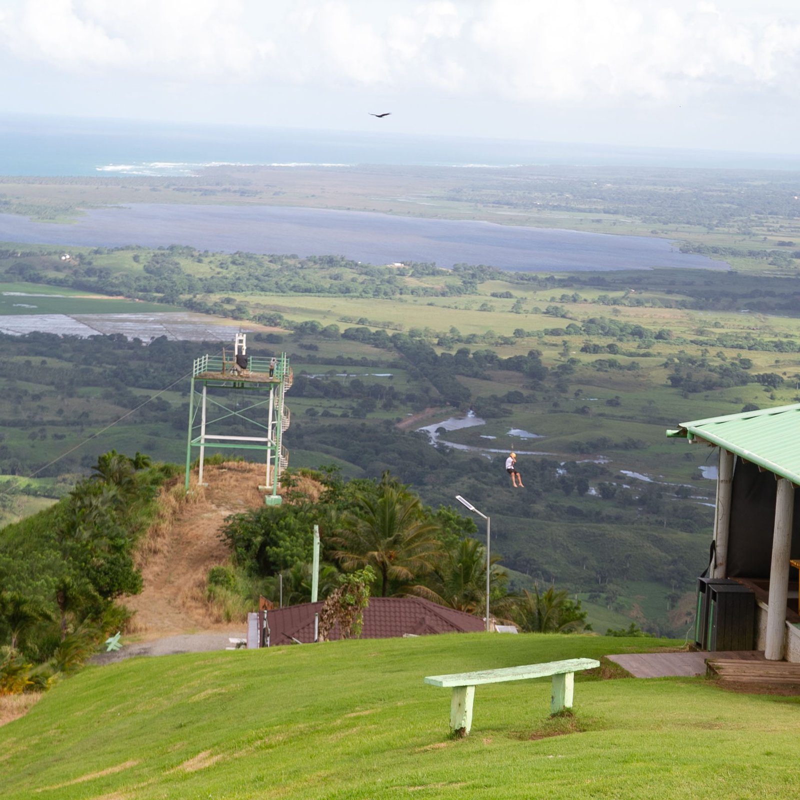 Montana Redonda & Playa Esmeralda Private Tour From Miches - Obrázek 7
